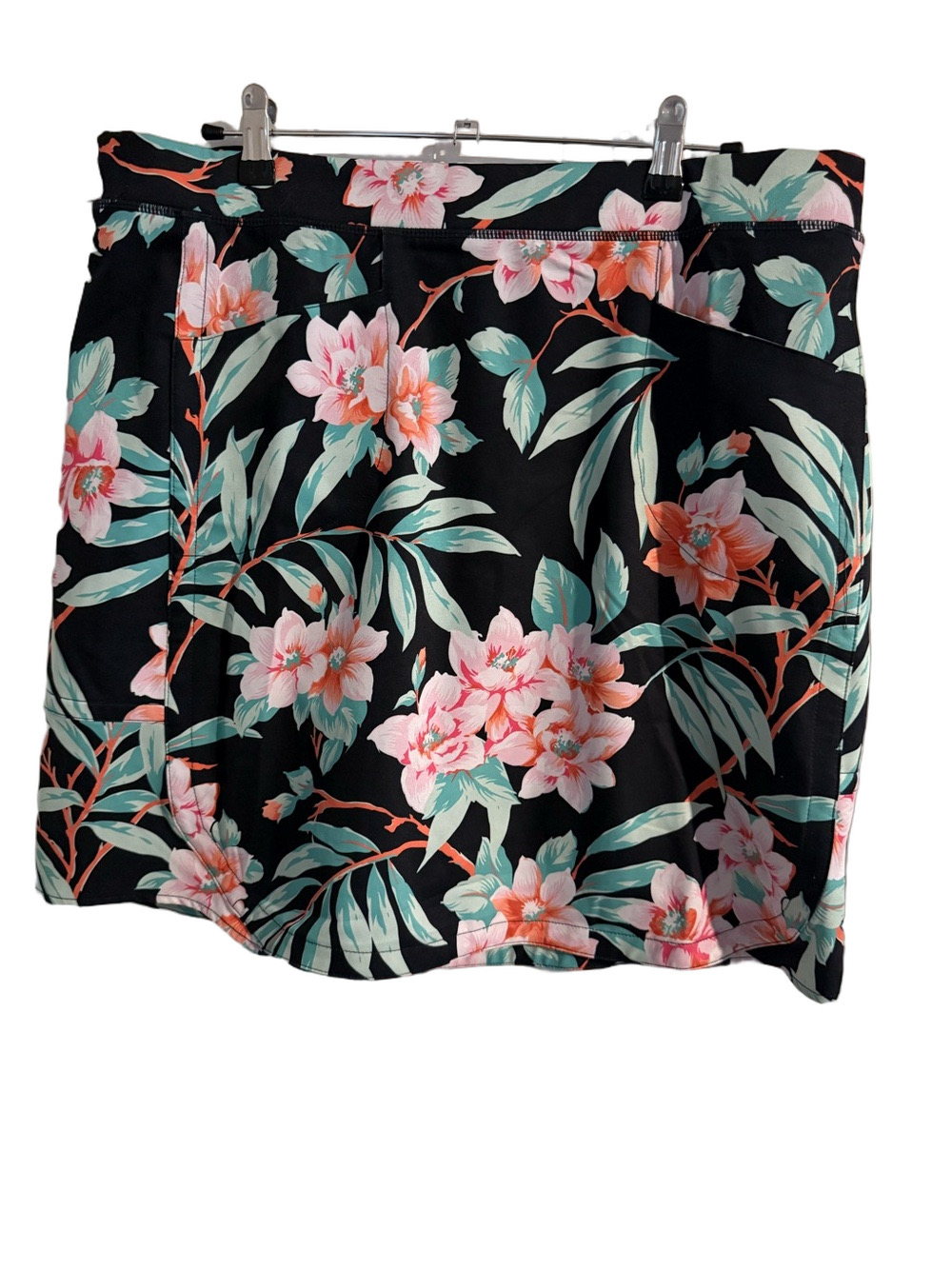 Tribal Floral Skort — Women’s Size 14